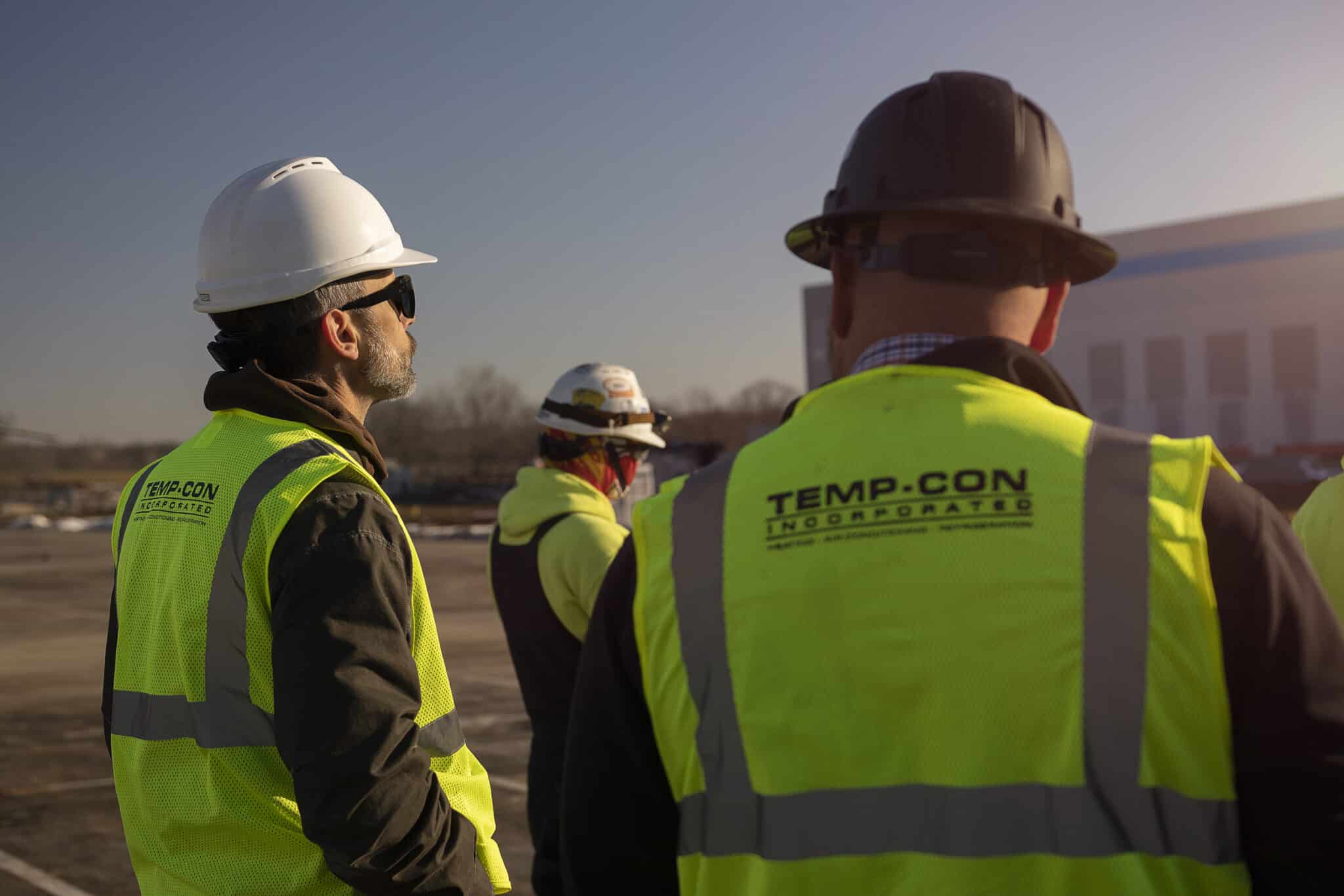 leadership overseeing job site